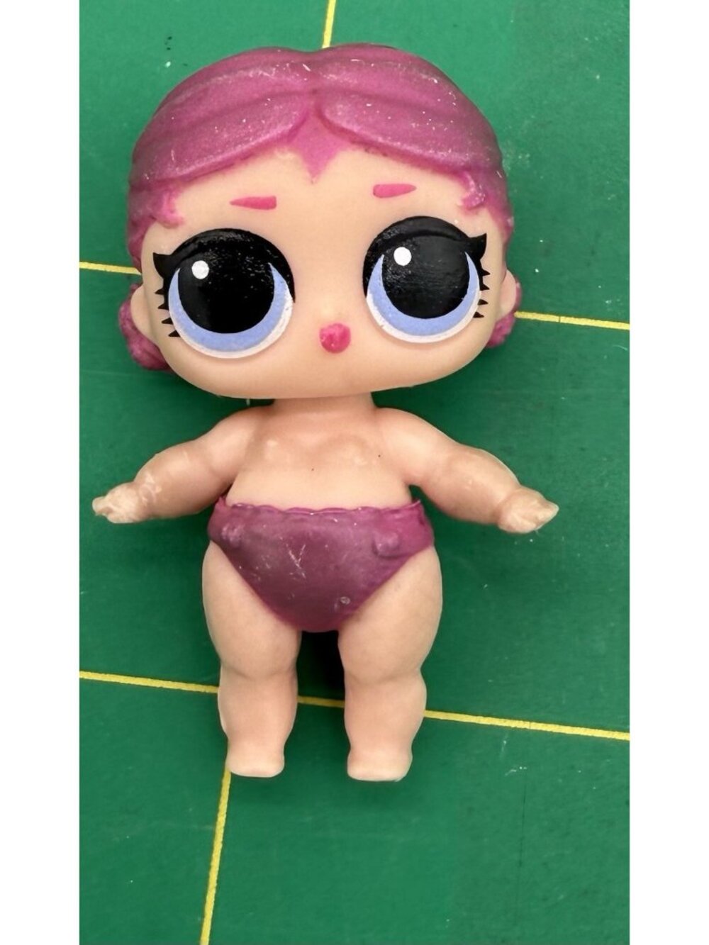 LOL Surprise Lil Sisters Eye Spy Series Lil Countess 7-069 Doll